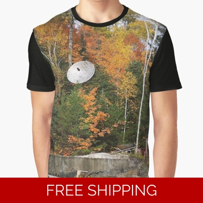 Le Studio Graphic T-Shirt Satellite Dish Fall 2019